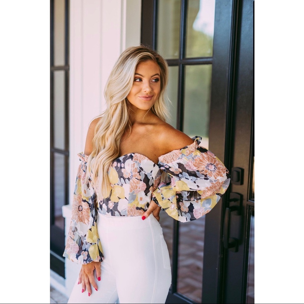 Off the shoulder bodysuit - Picture 7 of 8